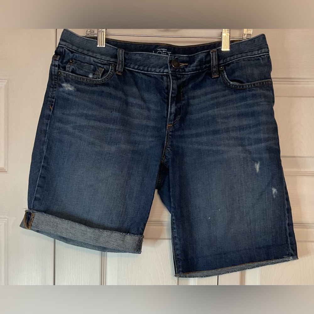 Ann Taylor‎ Denim Bermuda Shorts Size 8